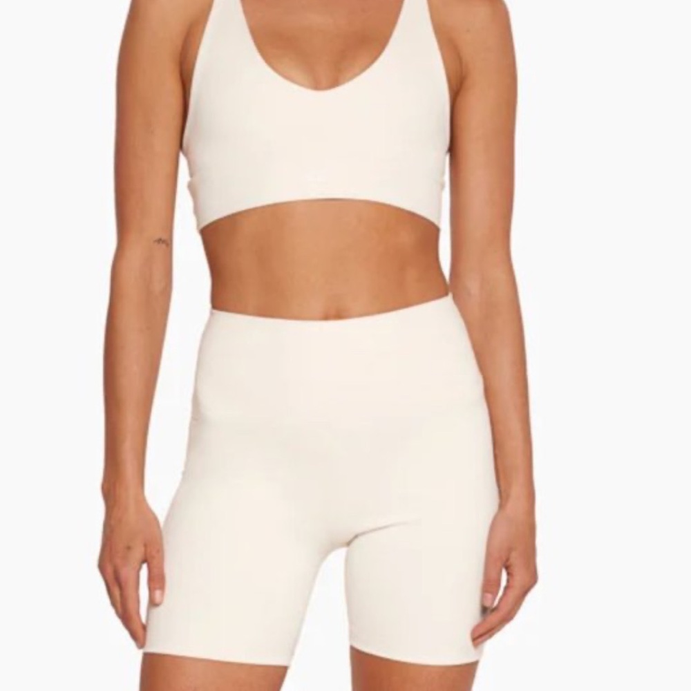 SET Active Women's Cream High-Waist Athletic Bike Shorts and Bra